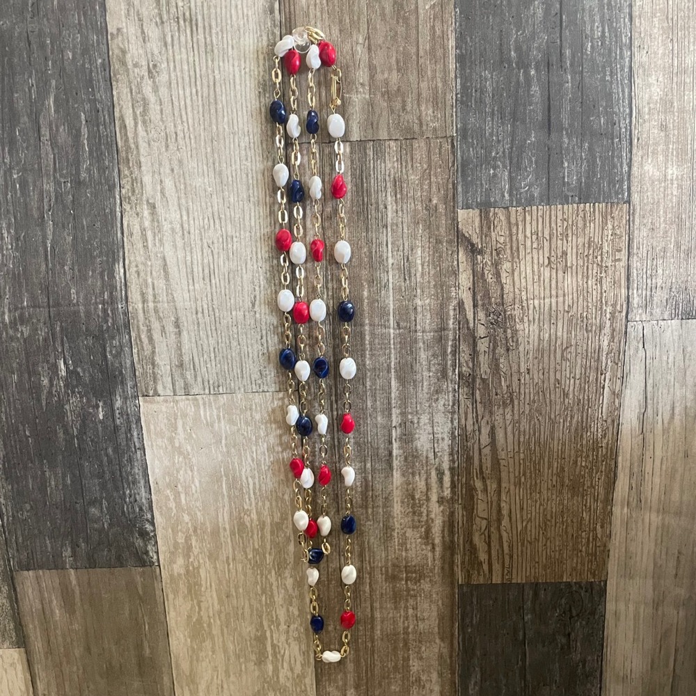 Vintage Gold Tone Red White Blue Beaded Chain Necklace  Jewelry Hong Kong